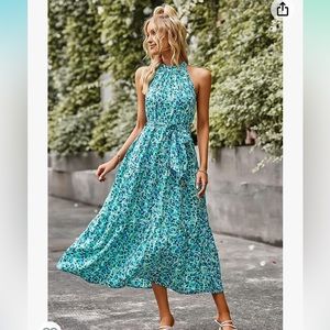 Beautiful dress- light weight great for summer/tropical vacation!